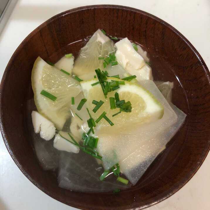 塩豆腐で塩レモン鍋風